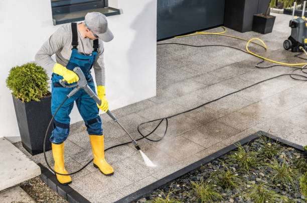 Best Pressure Washing Contractors  in St James, NY